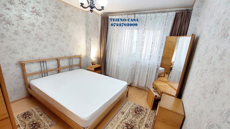 Panduri, metrou Academia Militara la 800 m.