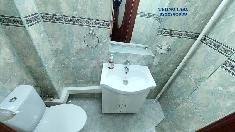 Panduri, metrou Academia Militara la 800 m.