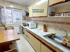 Panduri, metrou Academia Militara la 800 m